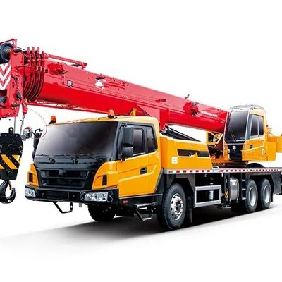 Equipo de construcción de grúas de camiones móviles de 25 toneladas con capacidad de tanque de combustible de 400-500L
