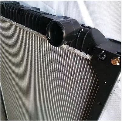 DZ96259532030 Radiador de agua para camiones Shacman Piezas de repuesto para camiones pesados Accesorios